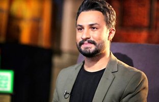  حنجره خواننده معروف ایرانی بیمه شد