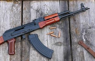 (تصاویر) کلاشنیکف؛ داستان جالب اسلحه ای که پر استفاده‌ترین تفنگ تهاجمی جهان شد شد