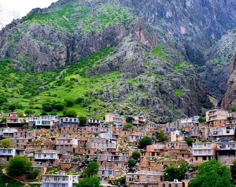 روستای دیوزناو