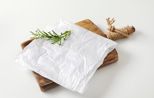 10 کاربرد جالب کاغذ مومی در خانه داری که تاکنون نمی دانستید!