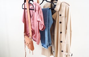 8 لباس بهاری ضروری که هر خانمی باید داشته باشه!
