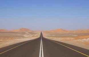  (ویدئو) طولانی‌ترین بزرگراه مستقیم جهان در عربستان؛ ۲۶۵ کیلومتر بدون حتی یک پیچ